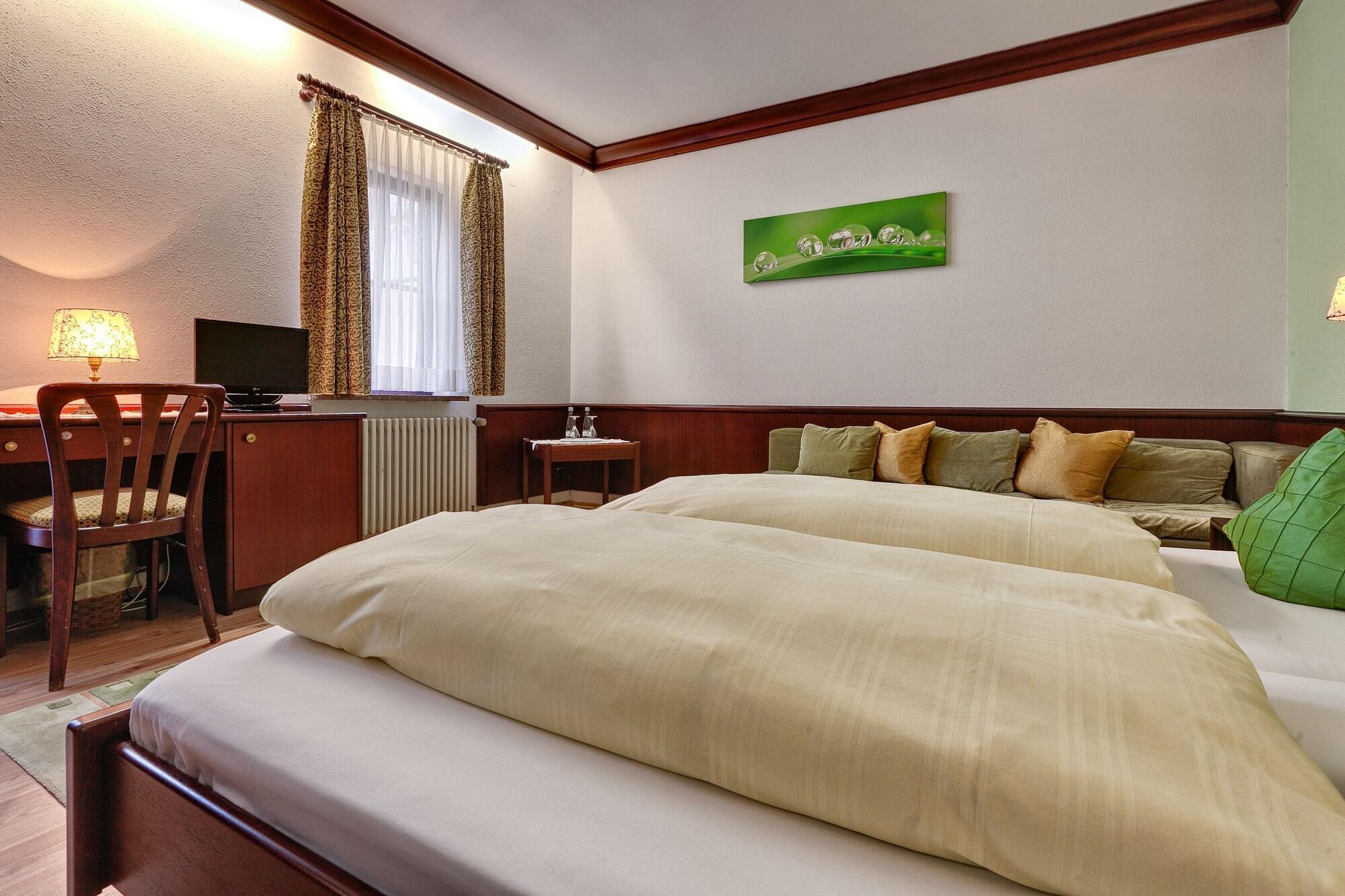 Hotel Lamm Remshalden Екстериор снимка