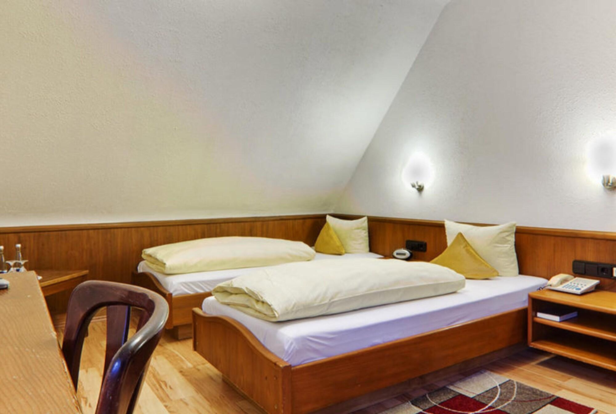 Hotel Lamm Remshalden Екстериор снимка