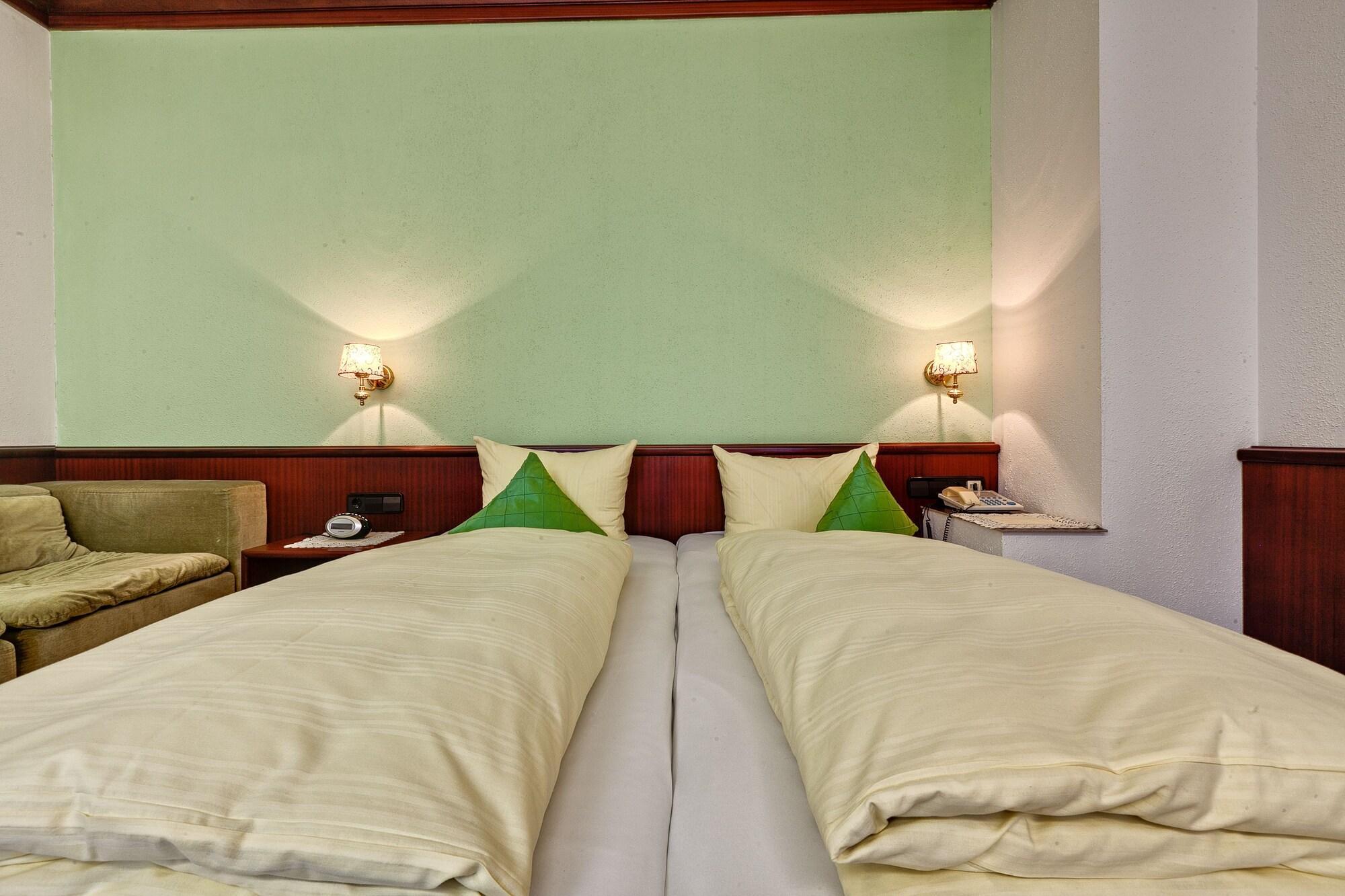 Hotel Lamm Remshalden Екстериор снимка