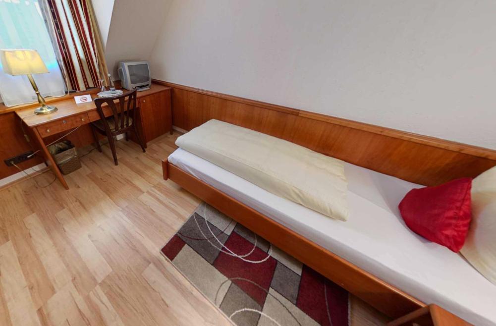Hotel Lamm Remshalden Стая снимка